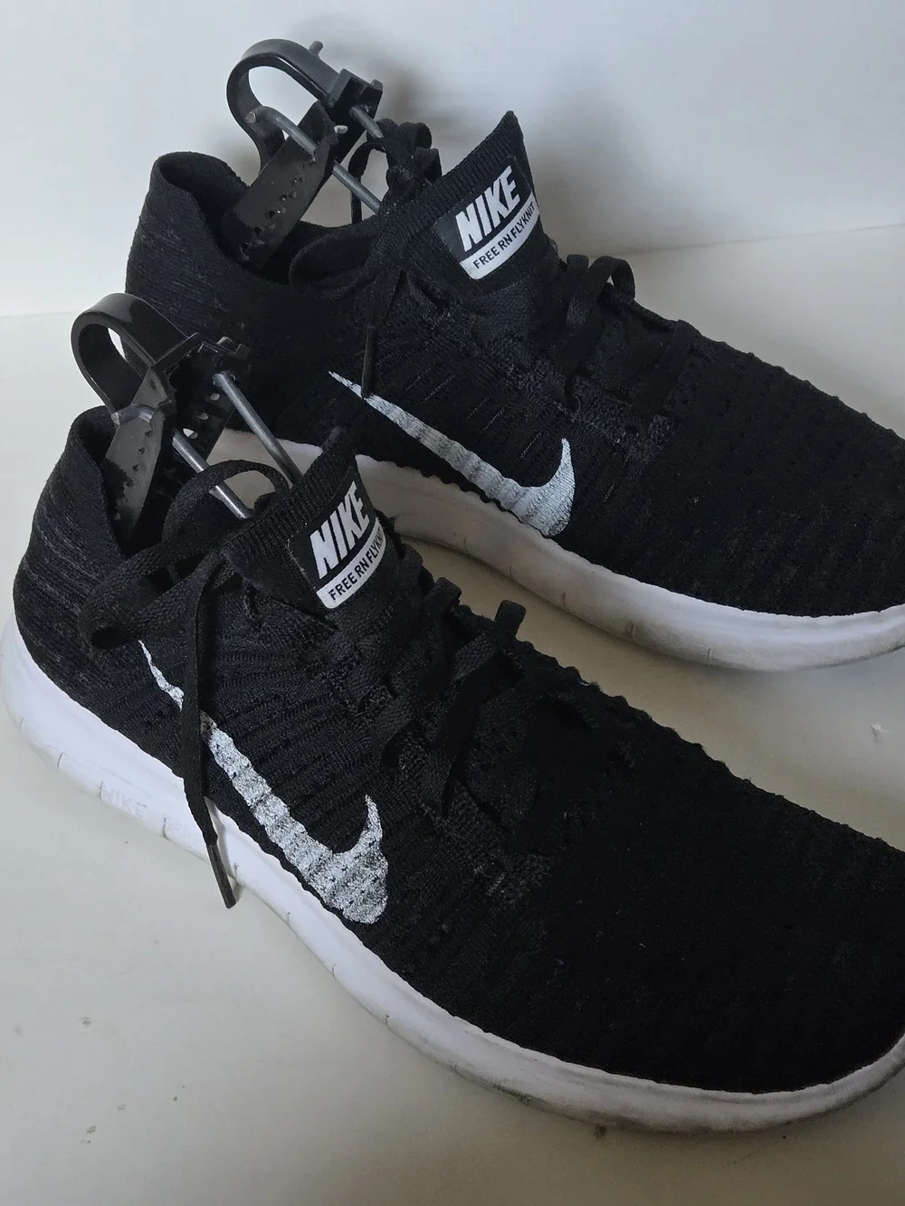 Nike Men's Size 8 US EUC Free RN Flyknit Black Running Sneakers Shoes 831069-001